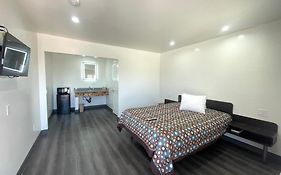 Newport Bay Inn